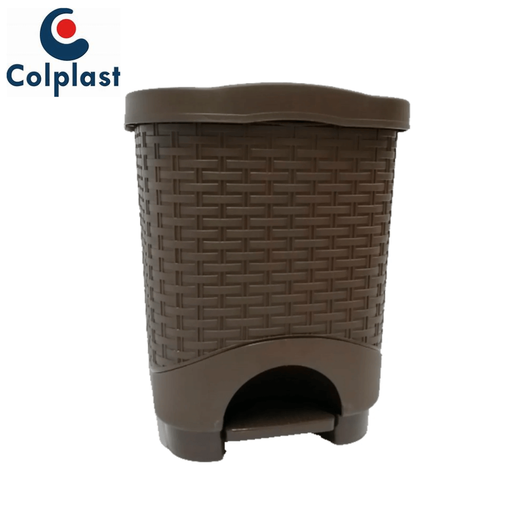 46.0337 PAPELERA PEDAL RATTAN 8 LTS PAPELERA RATTAN DE PEDAL COLPLAST 8 LTS WENGUE REF 1093 - Image 1